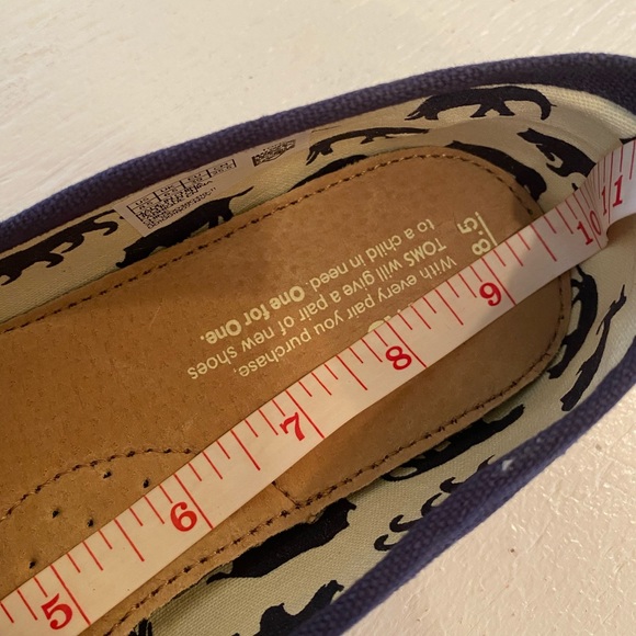 🆕TOMS Classic Loafers Sizes:  8- 8.5- 10 - Picture 11 of 12